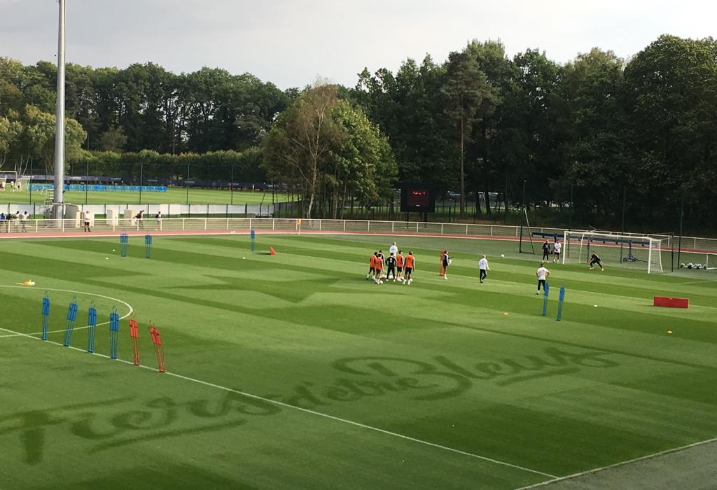 fiers-detre-bleu-exemple-airprint-gazon-1